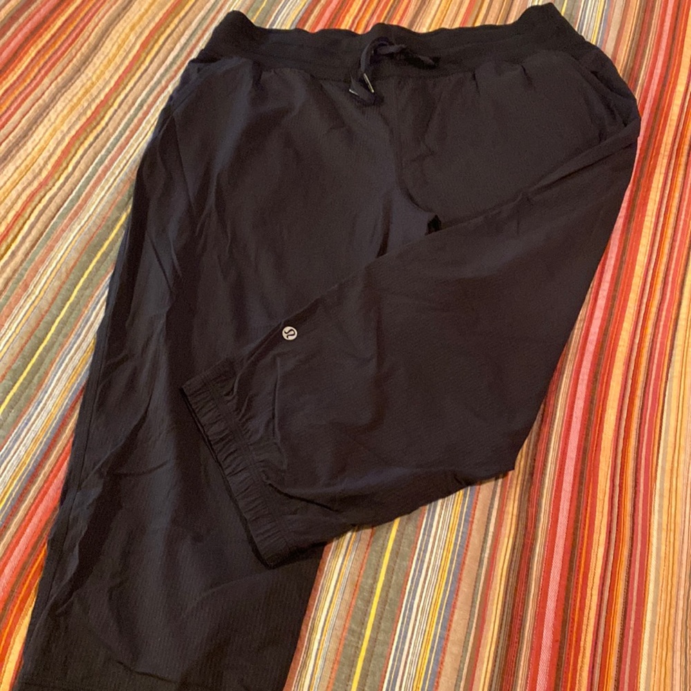 Lulu lemon cropped lightweight travel pant